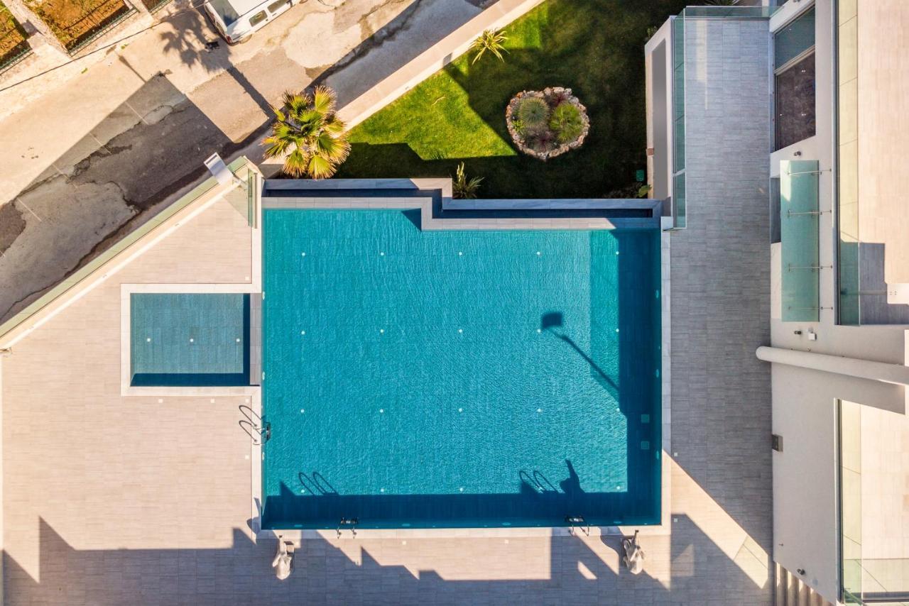 Blue Elephant Boutique Hotel & Spa - Adults Only Almirída Ngoại thất bức ảnh